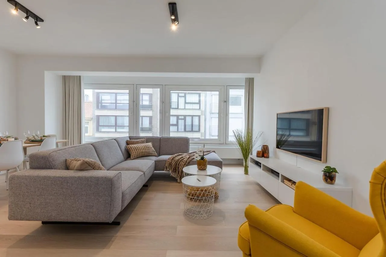 Recently Renovated, Luxury Apartment Near The Beach Ostende